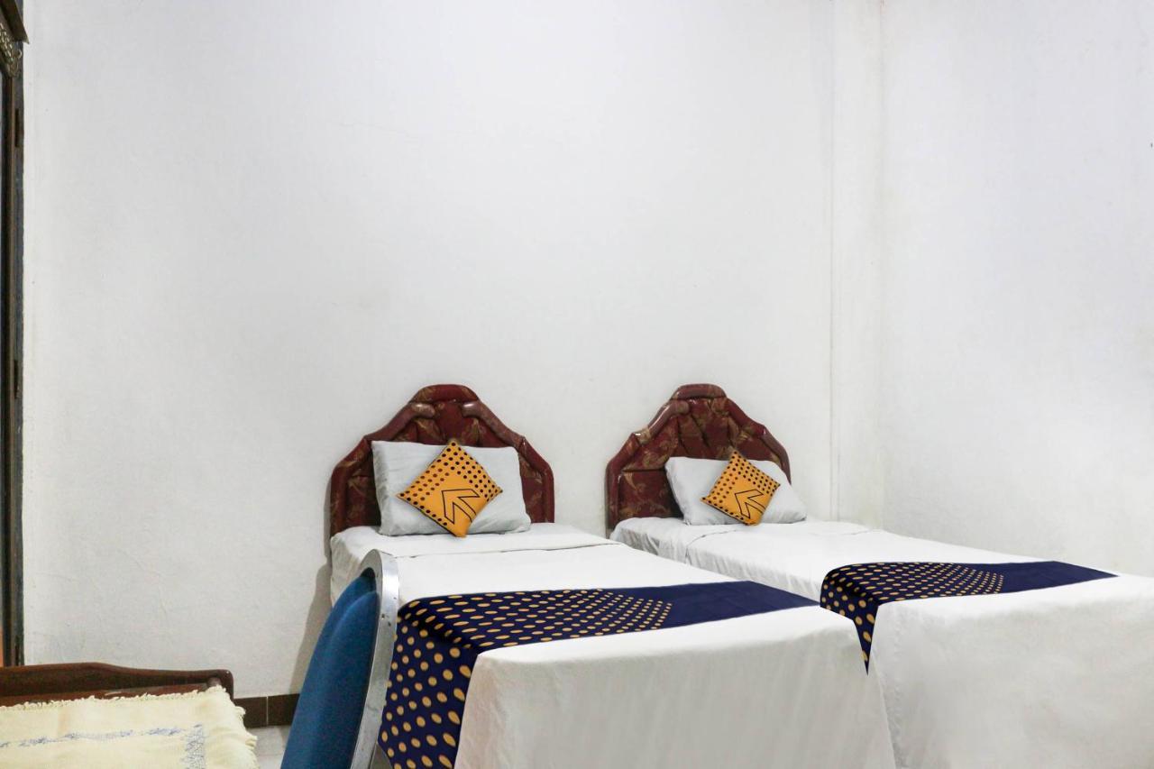 Spot On 91212 Hotel Kelimutu Kupang  Exteriér fotografie